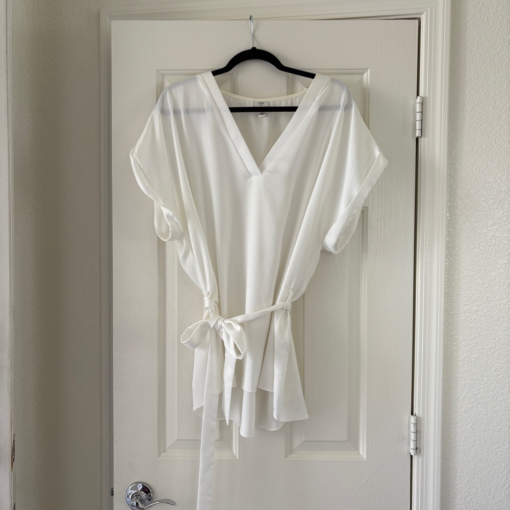 Elegant White V-Neck Blouse with Belt
